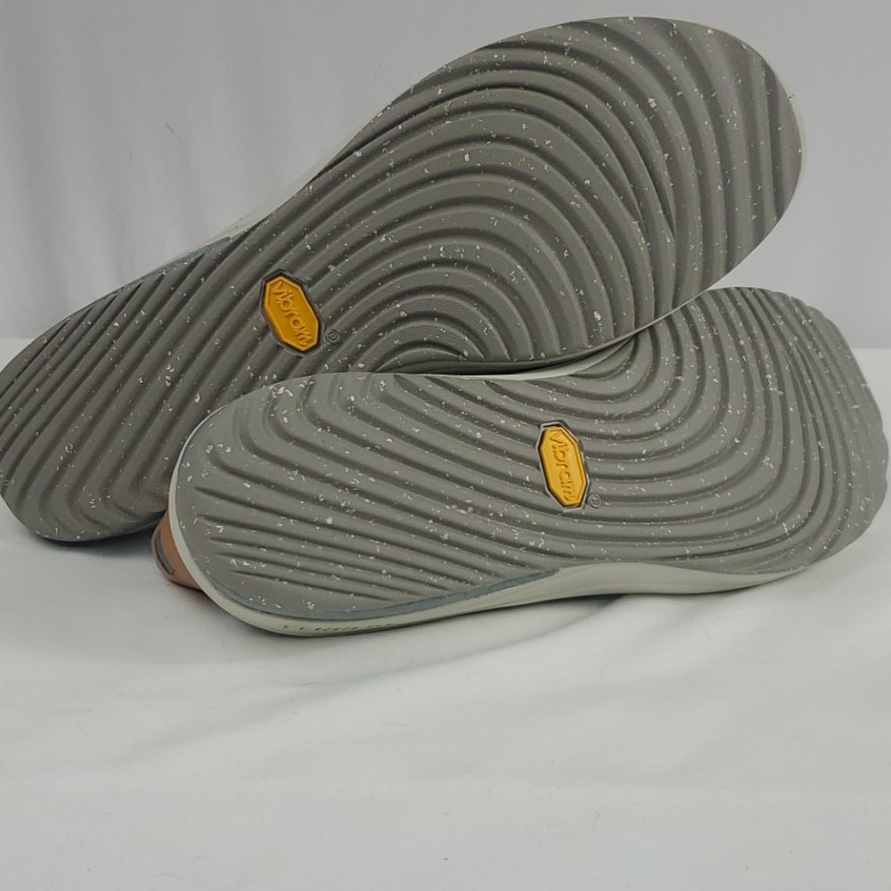 Merrell - Picture 5 of 6